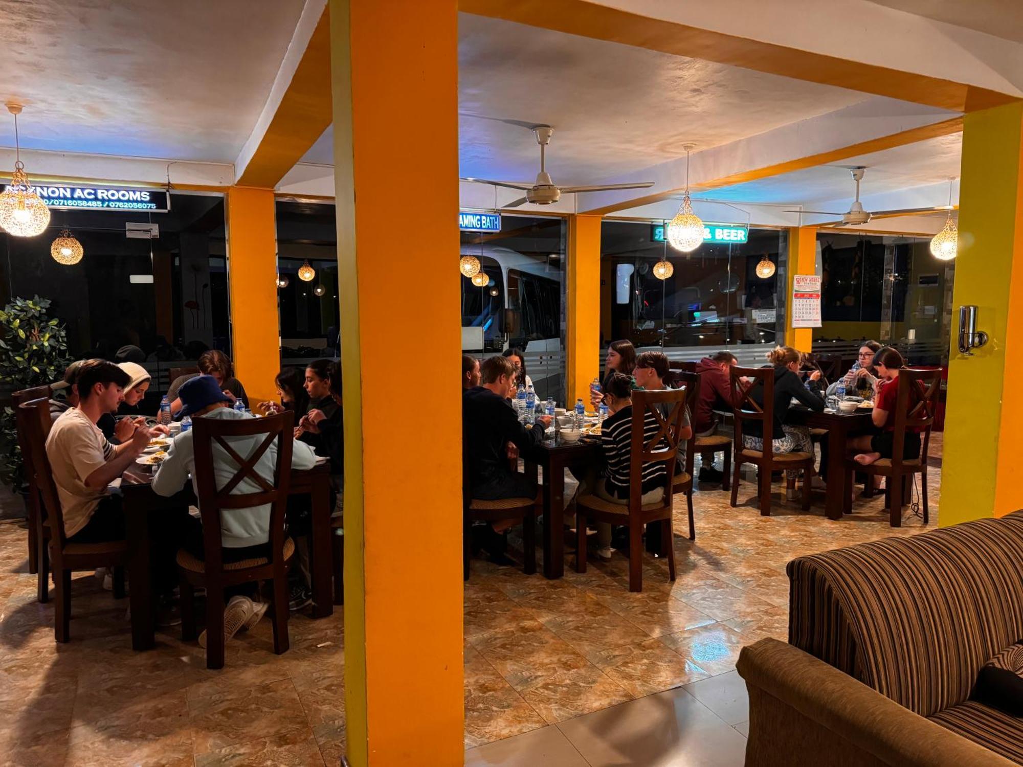 纳拉坦尼亚 Adams Peak Grand酒店 外观 照片