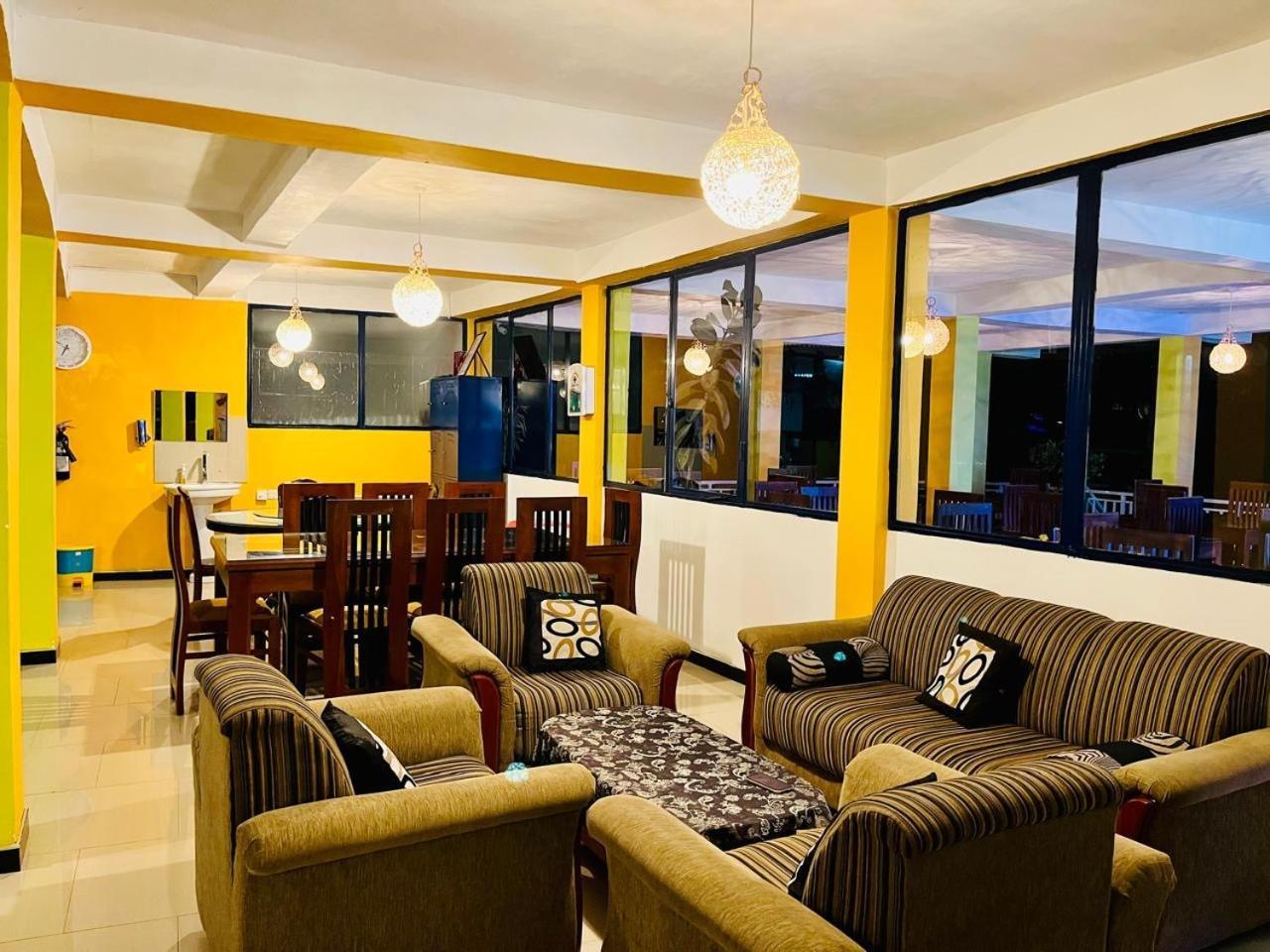 纳拉坦尼亚 Adams Peak Grand酒店 外观 照片